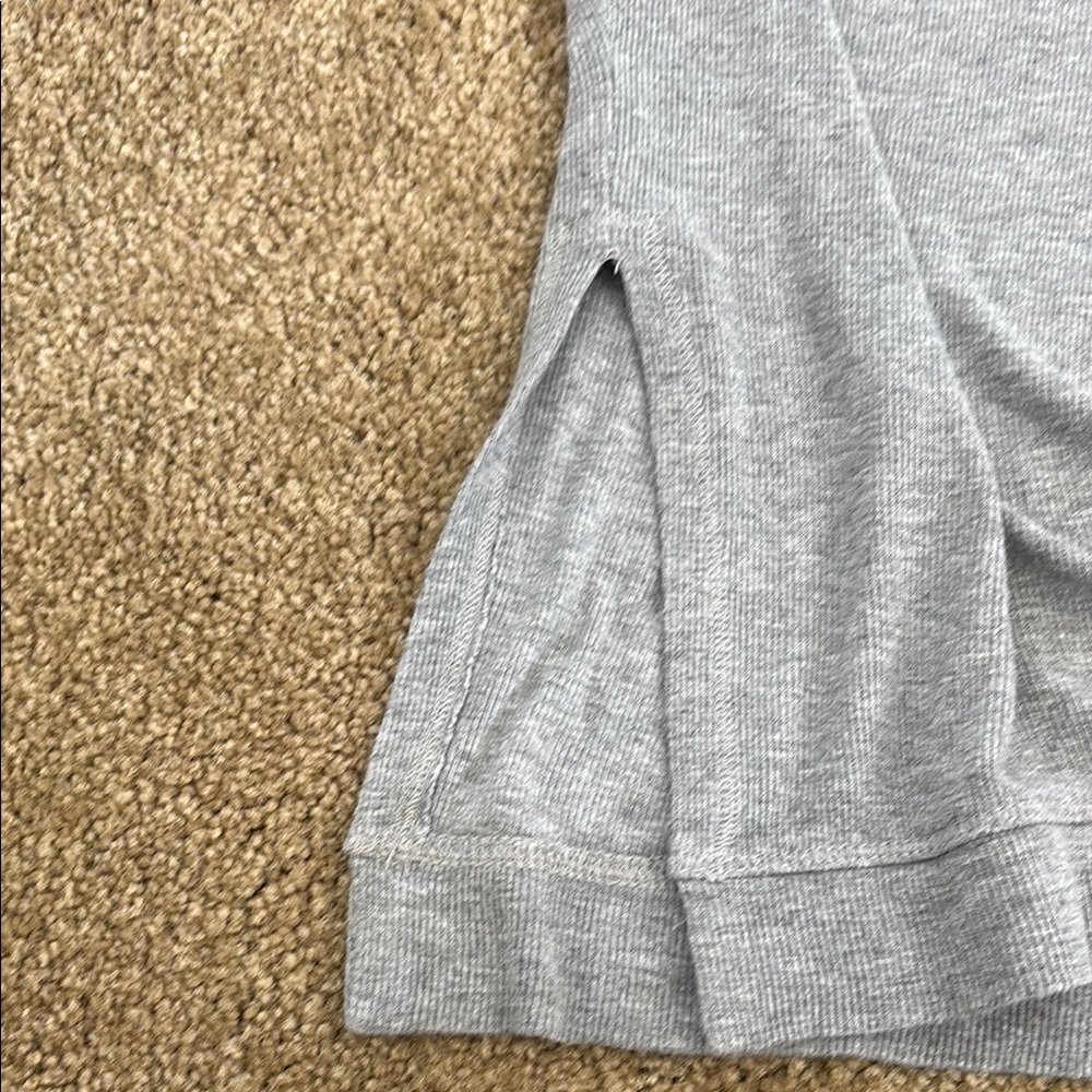Anthropologie xs/s Bordeaux Gray V-Neck oversized bat sleeve boxy top - Picture 9 of 9